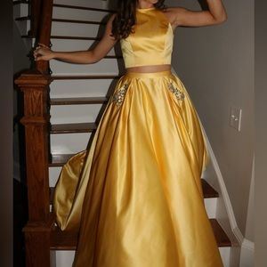 Sherri Hill Prom Dress